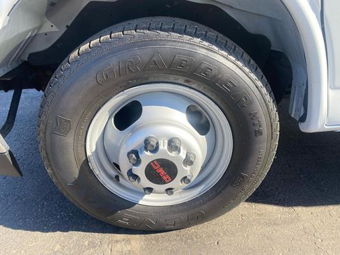 Used 2021 GMC Savana 3500 w/ Power Convenience Package image 35