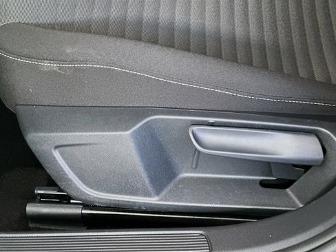 Used 2025 Volkswagen Jetta S FWD image 25