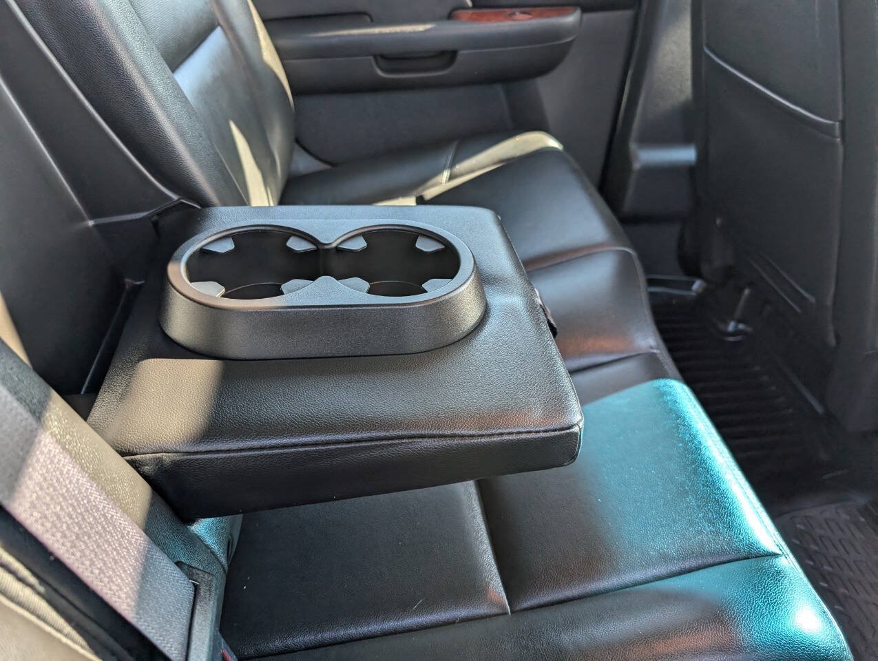 Used 2013 Chevrolet Avalanche LTZ AWD/4WD image 15