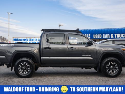 Used 2019 Toyota Tacoma 4x4 Double Cab image 3