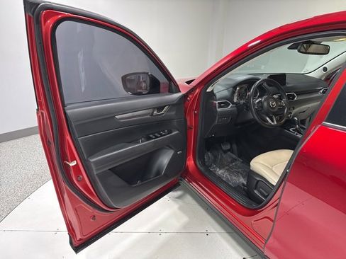 Used 2018 MAZDA CX-5 Touring w/ Preferred Equipment Package image 3