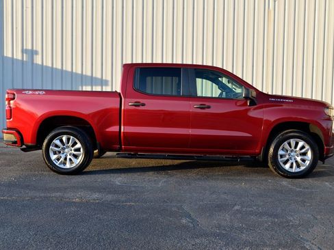 Used 2022 Chevrolet Silverado 1500 Custom w/ LPO, Dark Essentials Package image 9