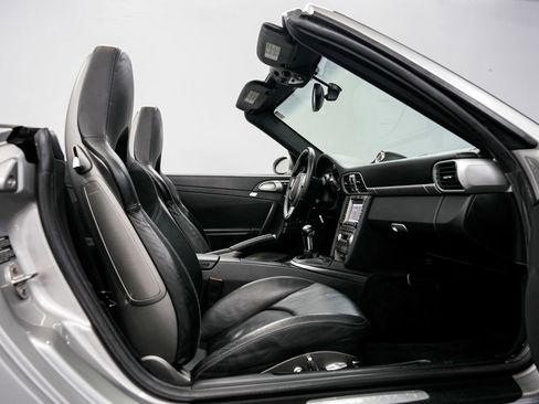 Used 2005 Porsche 911 Carrera S RWD image 28