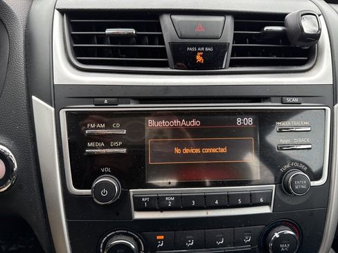 Used 2016 Nissan Altima 2.5 S w/ Power Driver Seat Package image 9