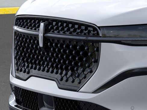 New 2026 Lincoln Nautilus Reserve w/ Jet Appearance Package image 33