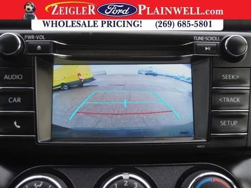 Used 2017 Toyota RAV4 LE image 13