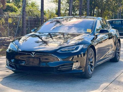 Used 2020 Tesla Model S Long Range image 1