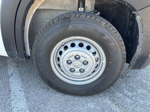 New 2026 RAM ProMaster 2500 w/ Convenience Group image 42