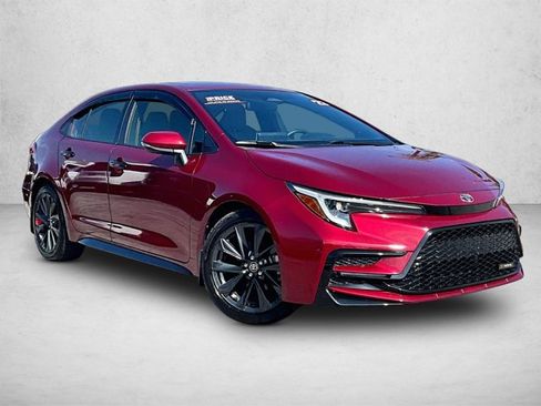 Used 2023 Toyota Corolla SE w/ SE Premium Package FWD image 12