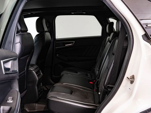 Used 2024 Ford Edge ST w/ Equipment Group 401A AWD/4WD image 43