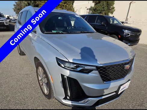 Used 2020 Cadillac XT6 Premium Luxury image 2