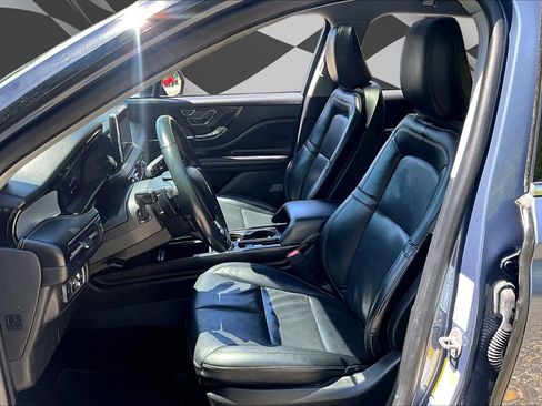Used 2022 Lincoln Corsair AWD w/ Premium Package image 25