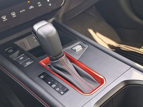 Certified 2025 Nissan Kicks SR AWD/4WD image 24