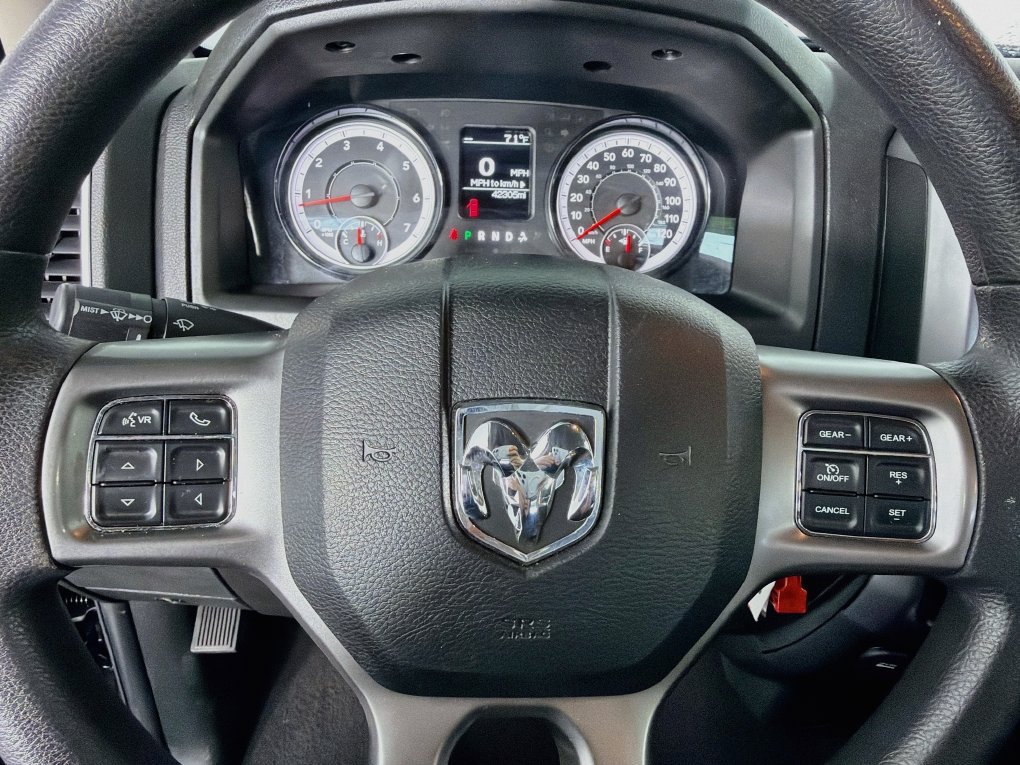 Used 2024 RAM 1500 Classic SLT AWD/4WD image 16