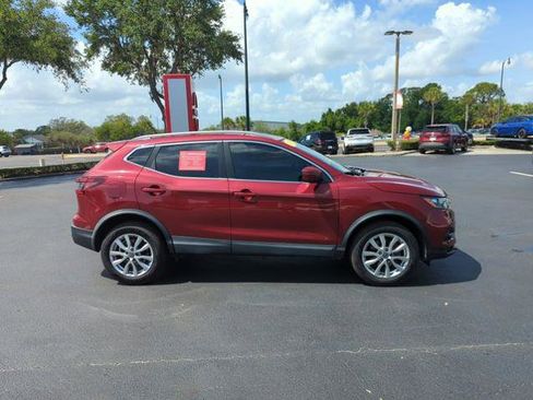 Certified 2020 Nissan Rogue Sport SV FWD image 3