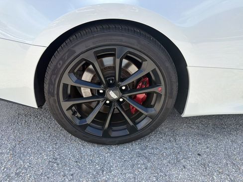 Used 2016 Cadillac ATS V w/ Luxury Package RWD image 13