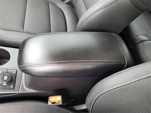 Used 2023 Ford Bronco Sport Badlands image 10