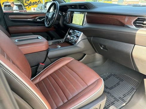 Used 2023 GMC Yukon Denali Ultimate AWD/4WD image 25