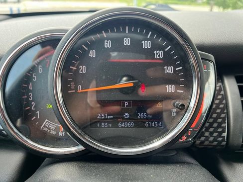 Used 2019 MINI Cooper S w/ Signature Upholstery Package FWD image 6