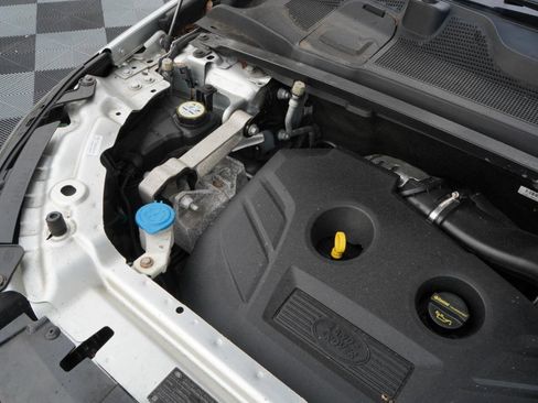 Used 2017 Land Rover Discovery Sport HSE Luxury image 79