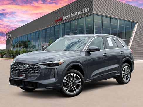 Certified 2025 Audi Q5 Premium w/ Convenience Package AWD/4WD image 1