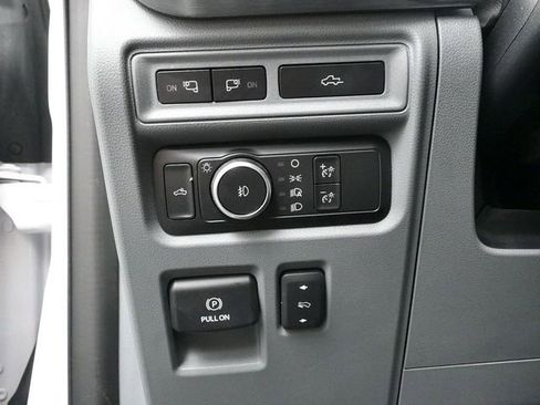 Used 2021 Ford F150 Lariat w/ Equipment Group 501A Mid image 14