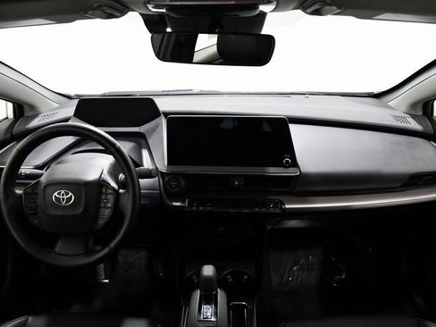 Used 2024 Toyota Prius XLE image 8