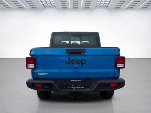 New 2026 Jeep Gladiator Sport AWD/4WD image 4