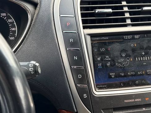 Used 2016 Lincoln MKX Reserve w/ Climate Package AWD/4WD image 29