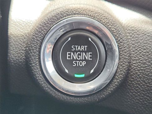 Used 2023 Chevrolet TrailBlazer LT w/ Convenience Package FWD image 16