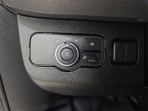 Used 2024 Mercedes-Benz Sprinter 2500 image 21