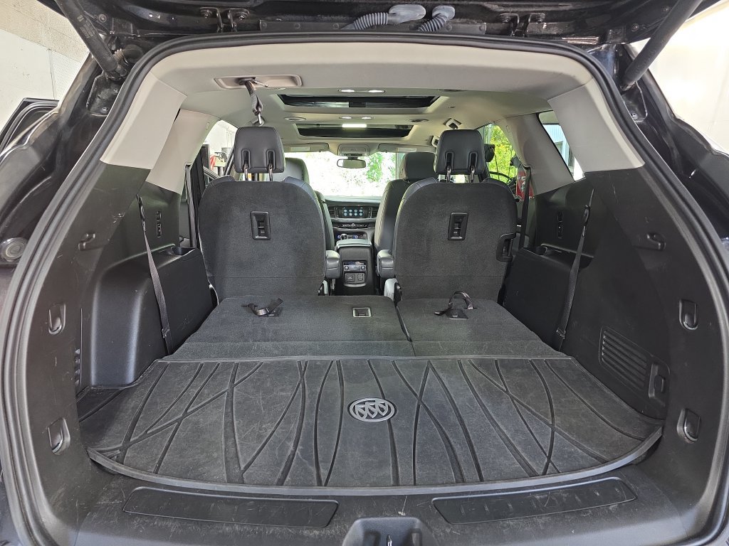 Used 2018 Buick Enclave Essence w/ Trailering Package FWD image 14