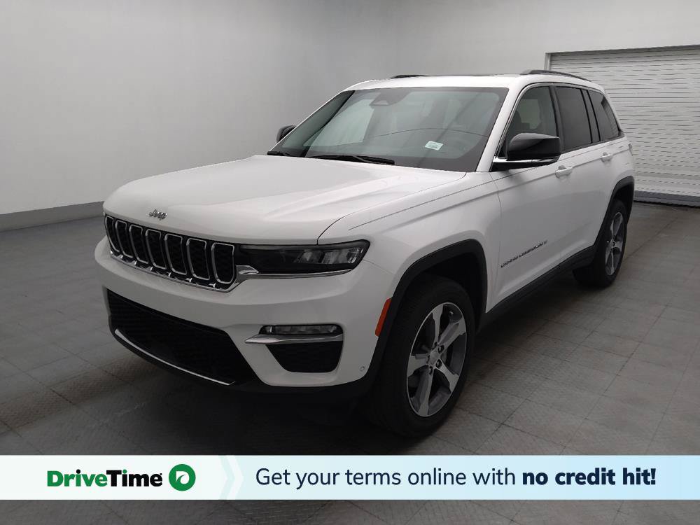 Used 2023 Jeep Grand Cherokee Limited w/ Luxury Tech Group II RWD image 1