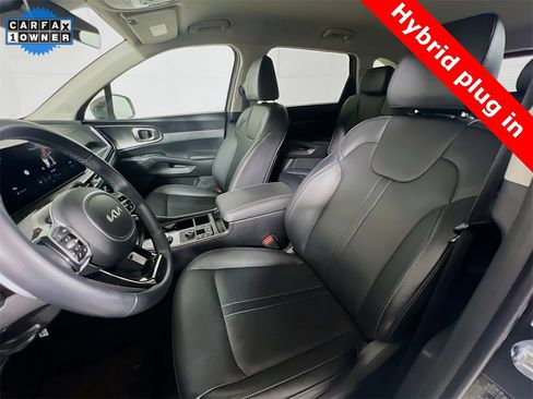 Certified 2025 Kia Sorento EX image 22