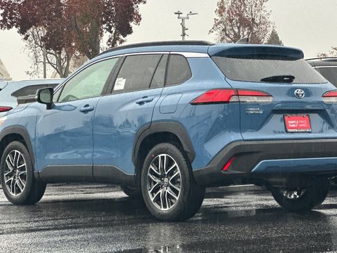 New 2026 Toyota Corolla Cross XLE image 7