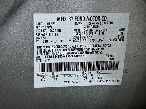 Used 2024 Ford Explorer XLT w/ Equipment Group 202A image 12