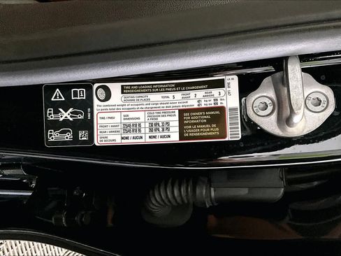 Used 2025 BMW 330i xDrive Sedan AWD/4WD image 32