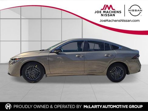 New 2026 Nissan Sentra SV image 3