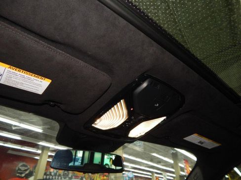 Used 2021 BMW X5 M image 30