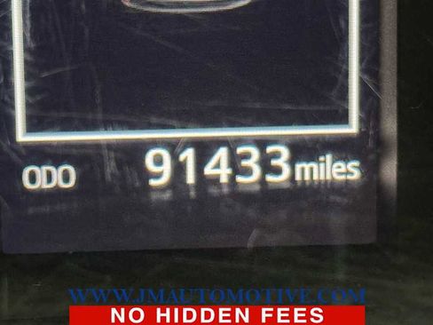 Used 2018 Toyota Highlander XLE image 24