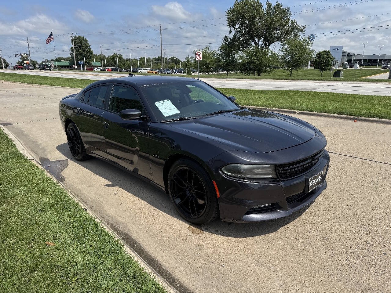 Used 2017 Dodge Charger R/T RWD image 7