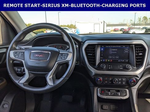 Used 2023 GMC Acadia SLE w/ Driver Convenience Package image 13