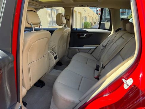 Used 2011 Mercedes-Benz GLK 350 4MATIC image 21