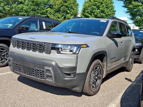 New 2026 Jeep Cherokee Laredo AWD/4WD image 1