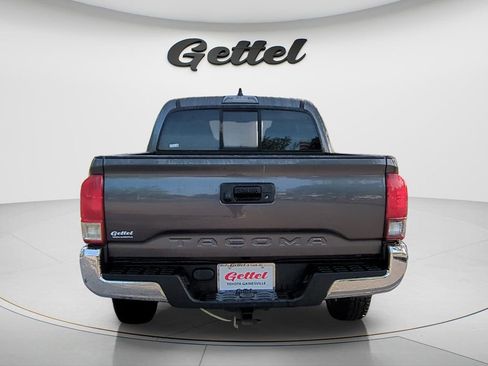 Used 2021 Toyota Tacoma SR5 RWD image 6