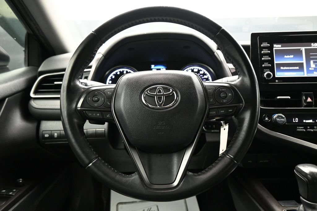 Used 2022 Toyota Camry SE FWD image 14
