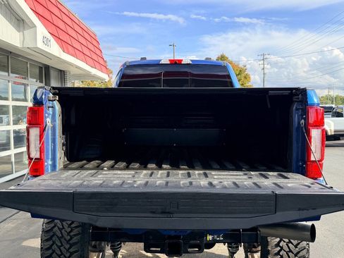 Used 2022 Ford F250 Platinum image 19