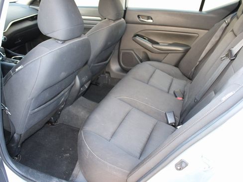 Used 2021 Nissan Altima 2.5 SV image 5