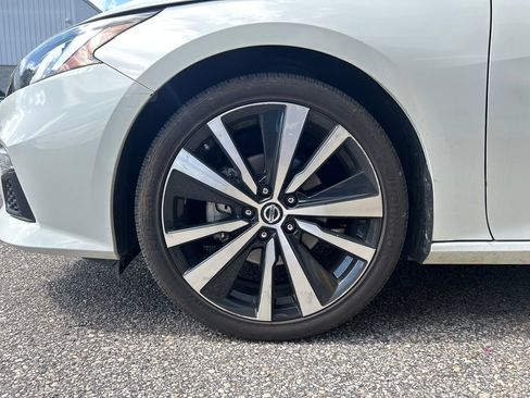 Used 2022 Nissan Altima 2.5 SR FWD image 7