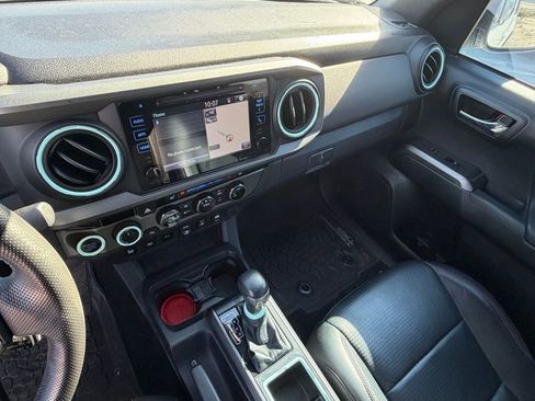 Used 2018 Toyota Tacoma TRD Pro image 18